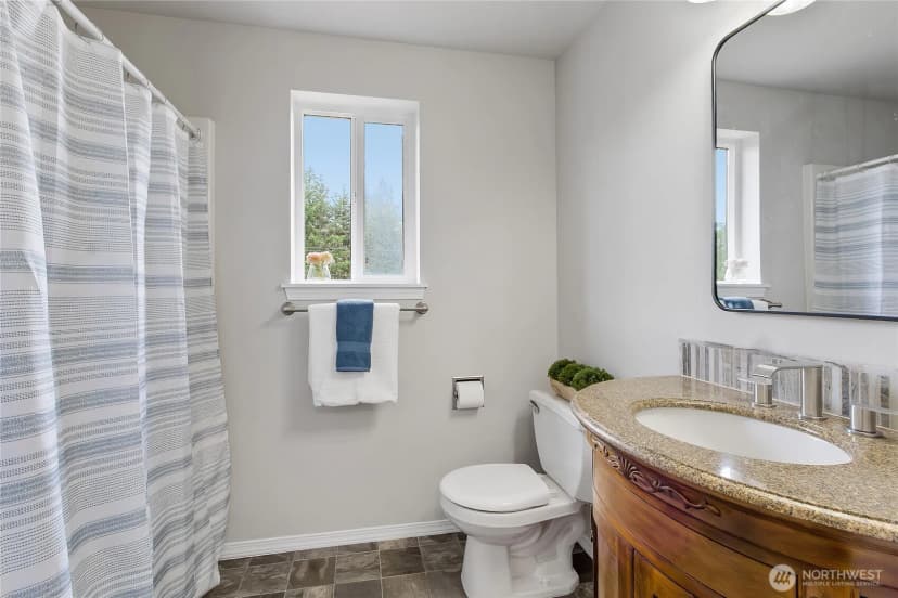 Property photo for 5405 Braywood Lane Se, Olympia photo 24