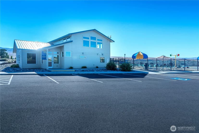Property photo for 407 Island View Sw, Mattawa photo 14