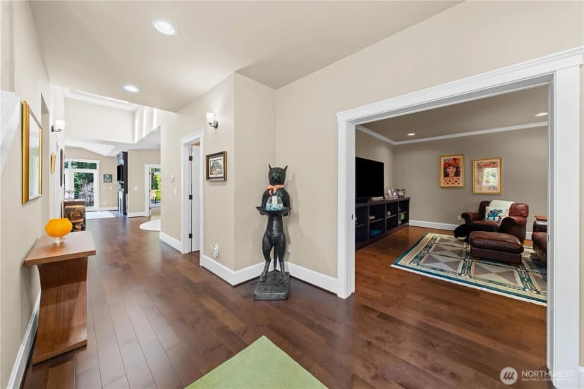 Property photo for 11226 Greystone Drive Sw, Lakewood photo 8