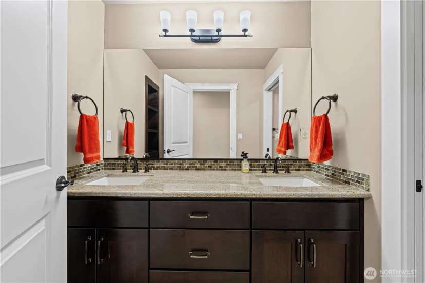 Property photo for 11226 Greystone Drive Sw, Lakewood photo 33