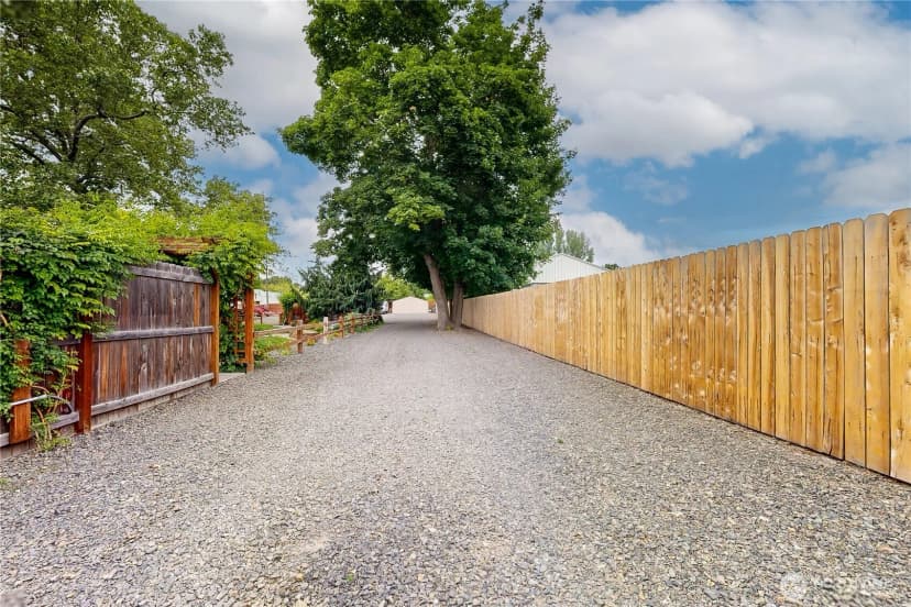 Property photo for 1625 Reser Road, Walla Walla photo 38