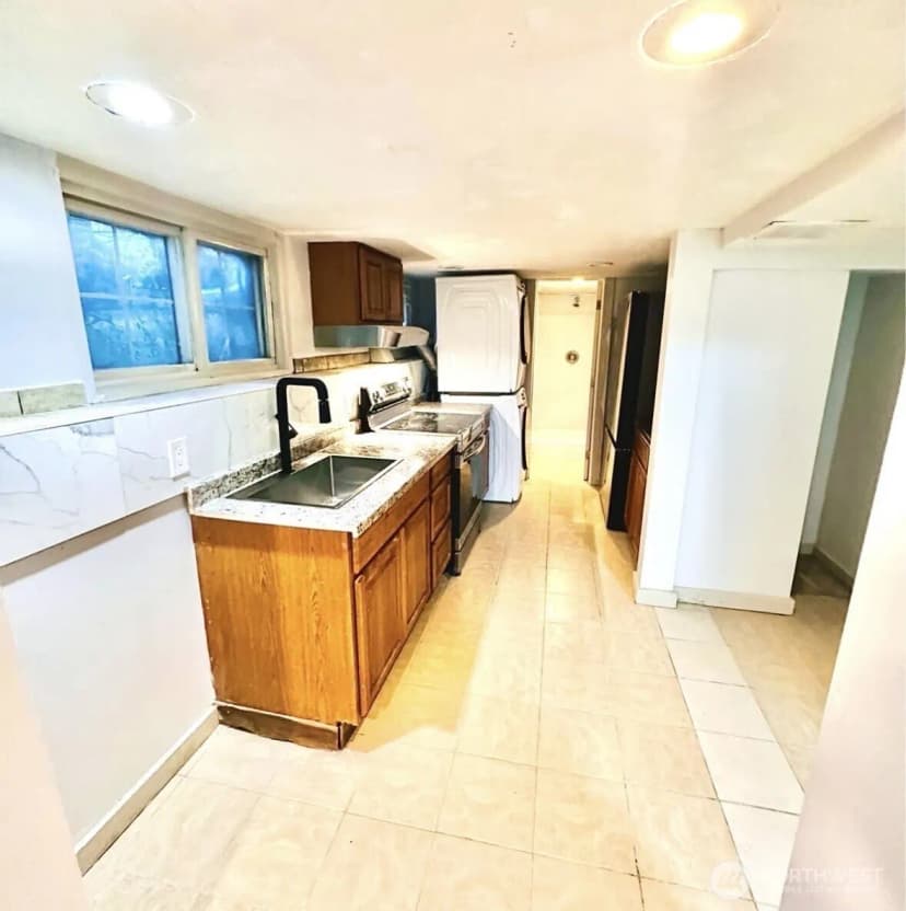 Property photo for 10033 Des Moines Memorial Drive S, Seattle photo 26