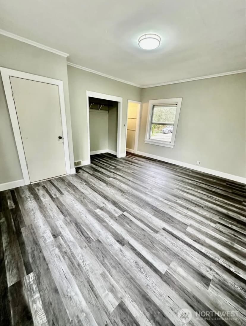 Property photo for 10033 Des Moines Memorial Drive S, Seattle photo 6