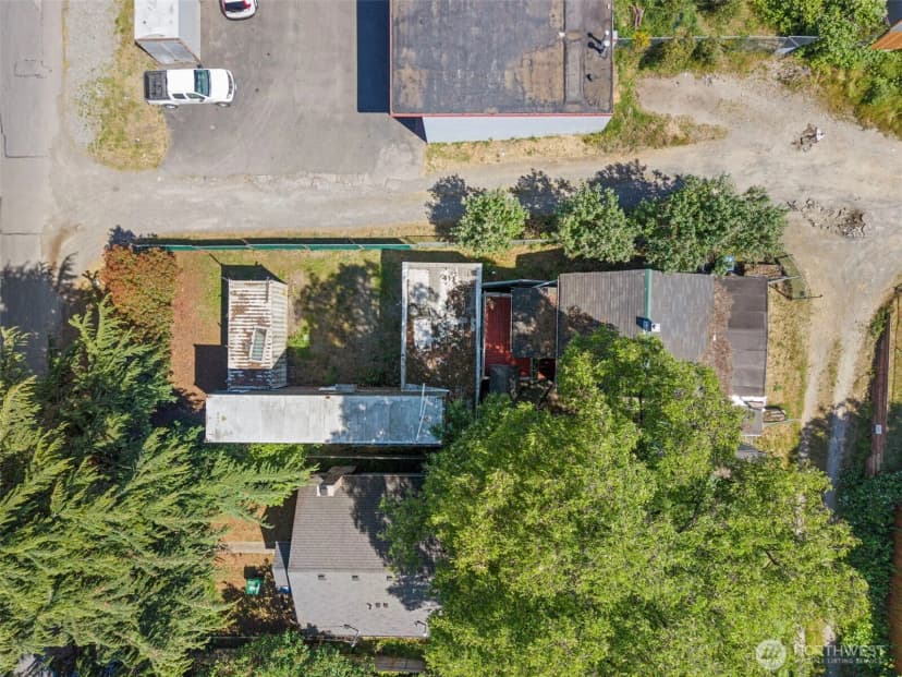 Property photo for 10346 Midvale Avenue N, Seattle photo 4
