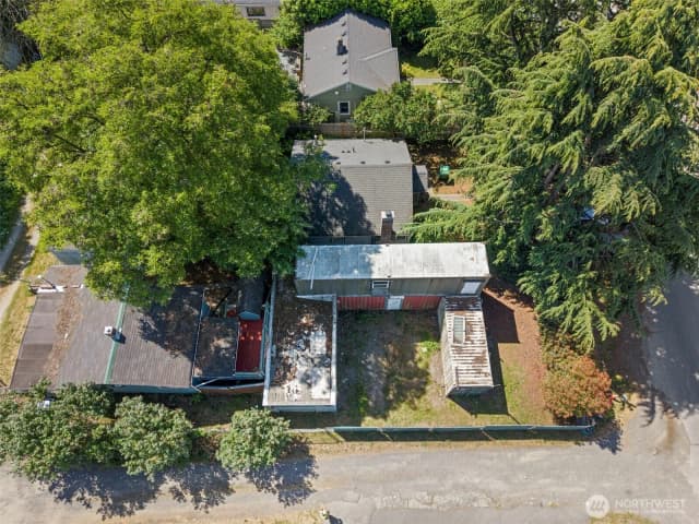 Property photo for 10346 Midvale Avenue N, Seattle photo 3