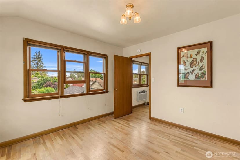Property photo for 19 N Garfield Avenue, Wenatchee photo 13