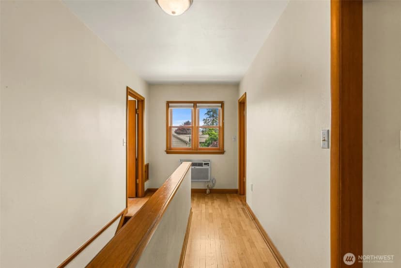 Property photo for 19 N Garfield Avenue, Wenatchee photo 17