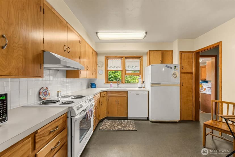 Property photo for 19 N Garfield Avenue, Wenatchee photo 8