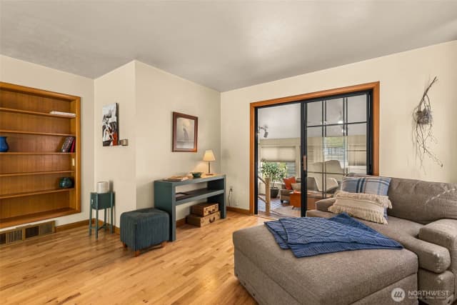 Property photo for 19 N Garfield Avenue, Wenatchee photo 5