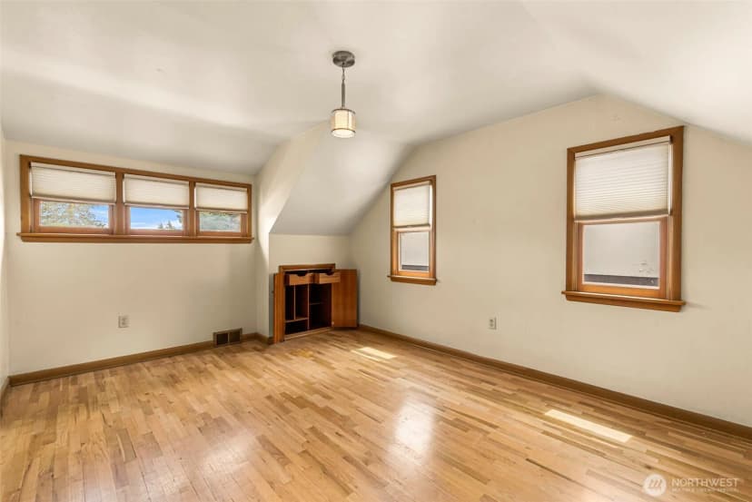 Property photo for 19 N Garfield Avenue, Wenatchee photo 15