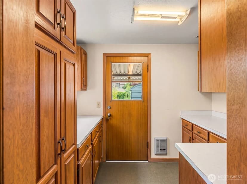 Property photo for 19 N Garfield Avenue, Wenatchee photo 18