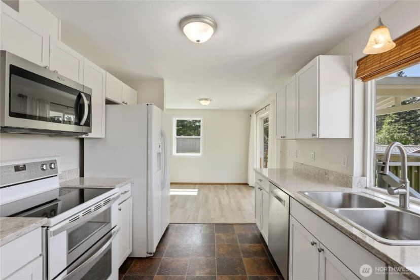 Property photo for 12742 Banner Road Se, Olalla photo 13