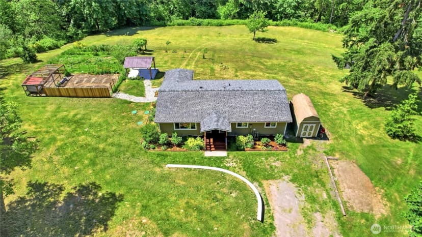 Property photo for 12742 Banner Road Se, Olalla photo 2