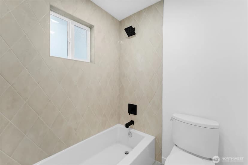 Property photo for 2928 Nassau Street, Everett photo 15