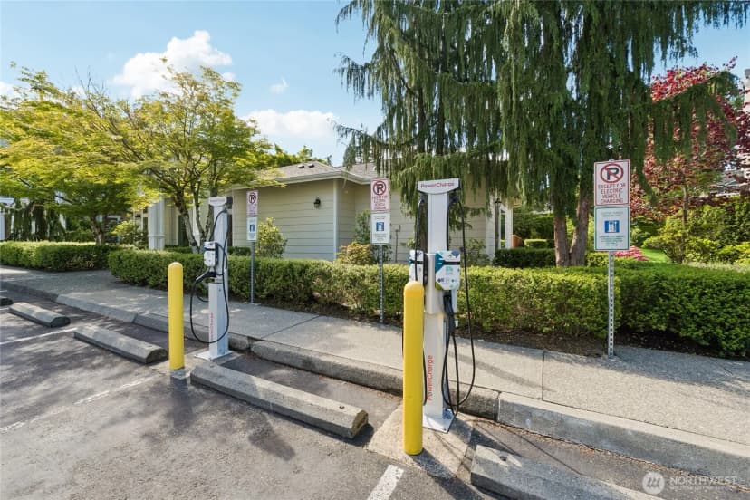 Property photo for 11899 Ne 163rd Place, Bothell photo 35