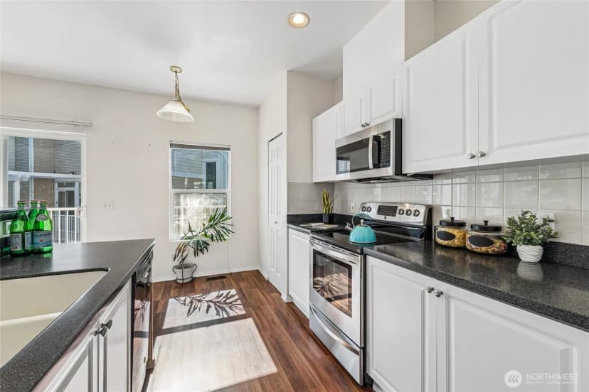 Property photo for 11899 Ne 163rd Place, Bothell photo 12