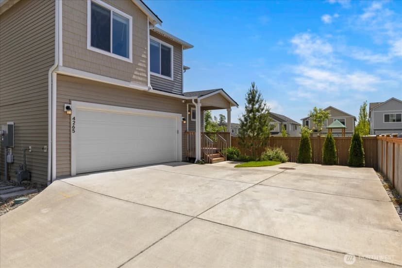 Property photo for 4265 71st Drive Ne, Marysville photo 2