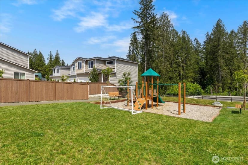 Property photo for 4265 71st Drive Ne, Marysville photo 35