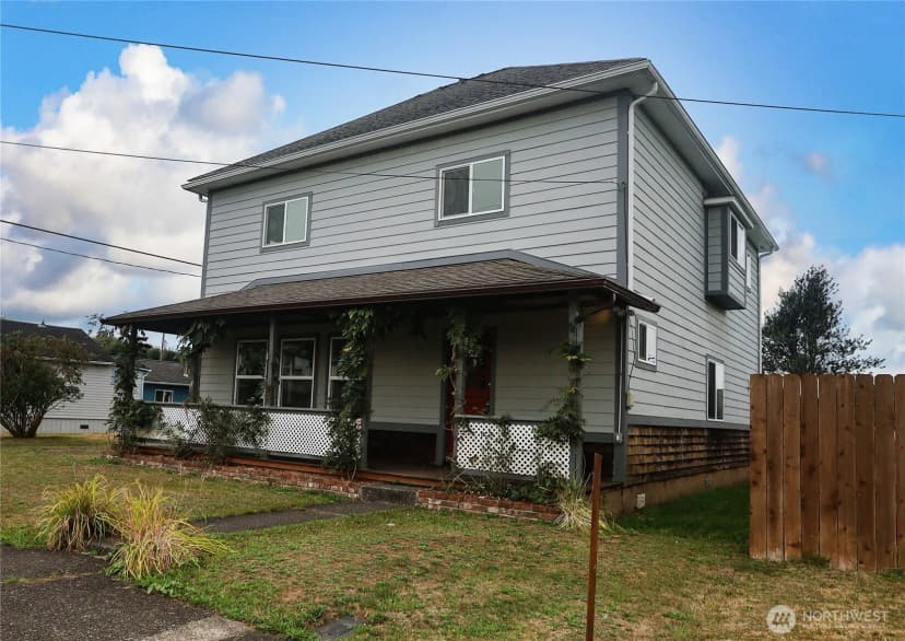 Property photo for 408 F Street, Cosmopolis photo 2