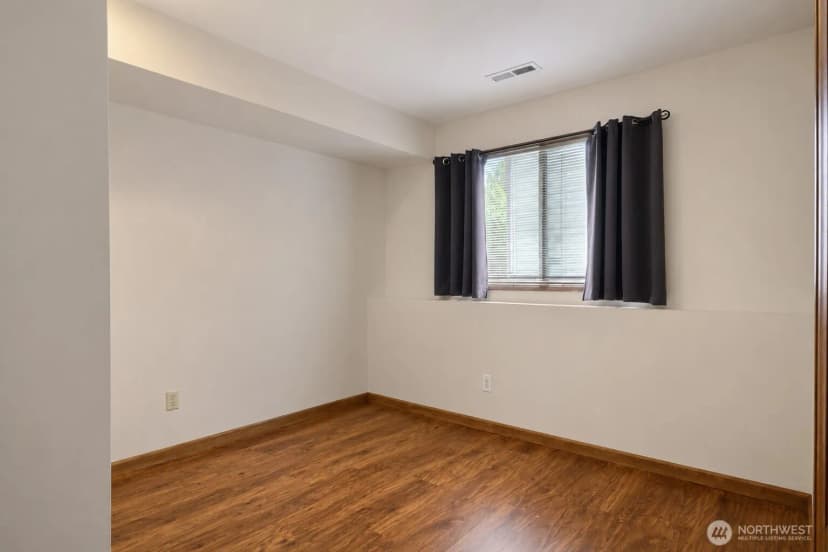 Property photo for 31447 117th Place Se, Auburn photo 12