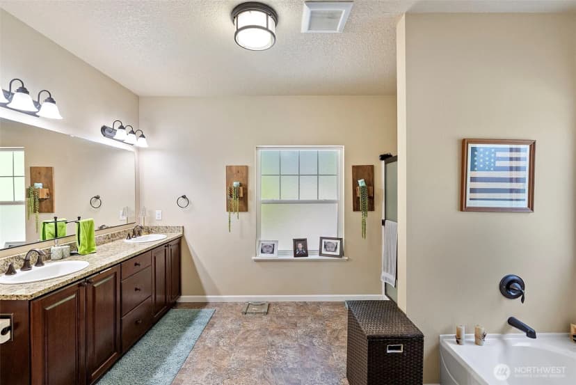 Property photo for 10810 130th Street Nw, Gig Harbor photo 16