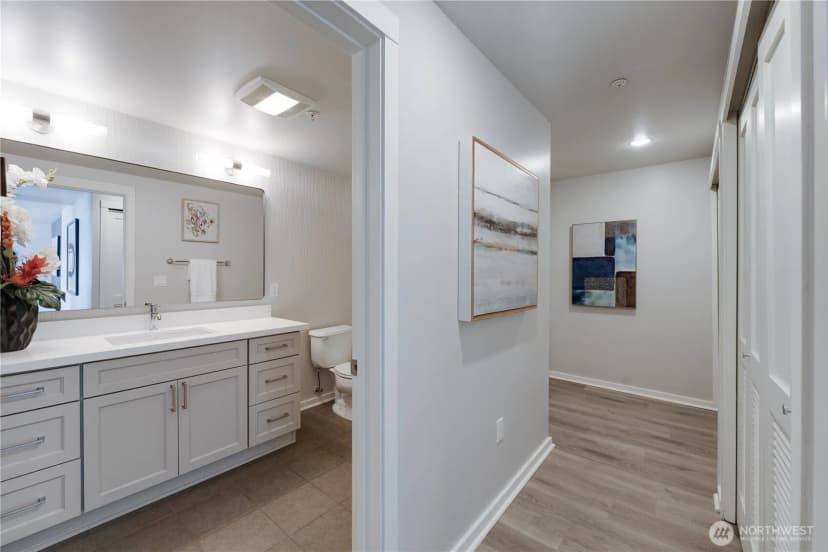 Property photo for 76 Cedar Street #708, Seattle photo 27