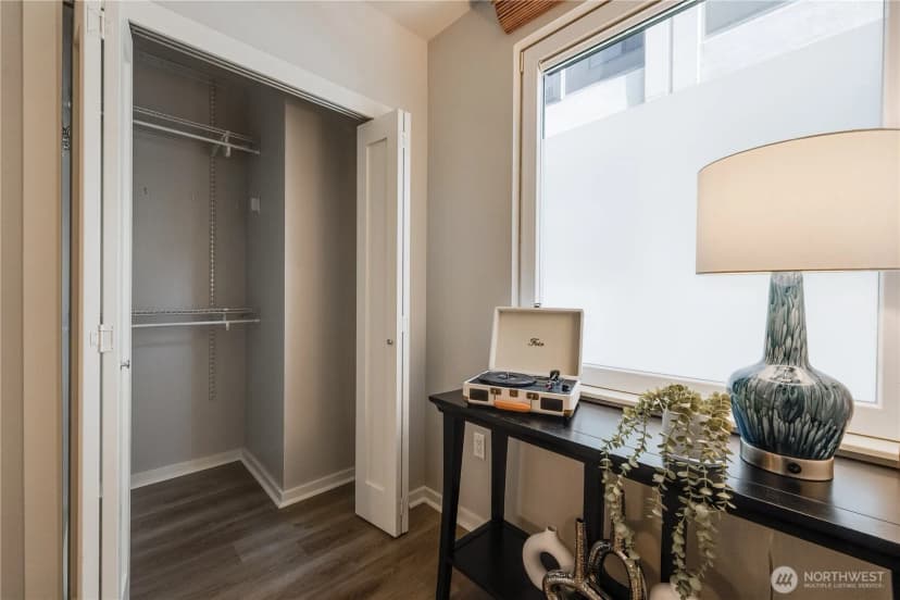 Property photo for 76 Cedar Street #708, Seattle photo 23