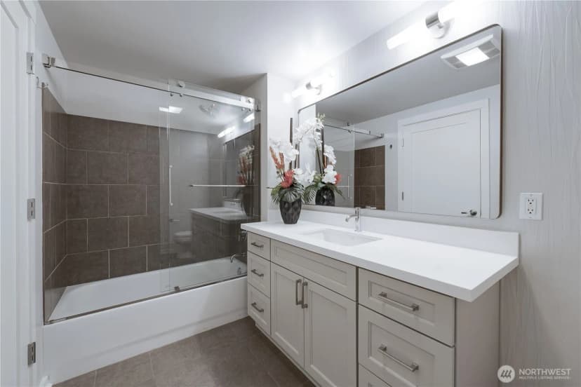 Property photo for 76 Cedar Street #708, Seattle photo 28