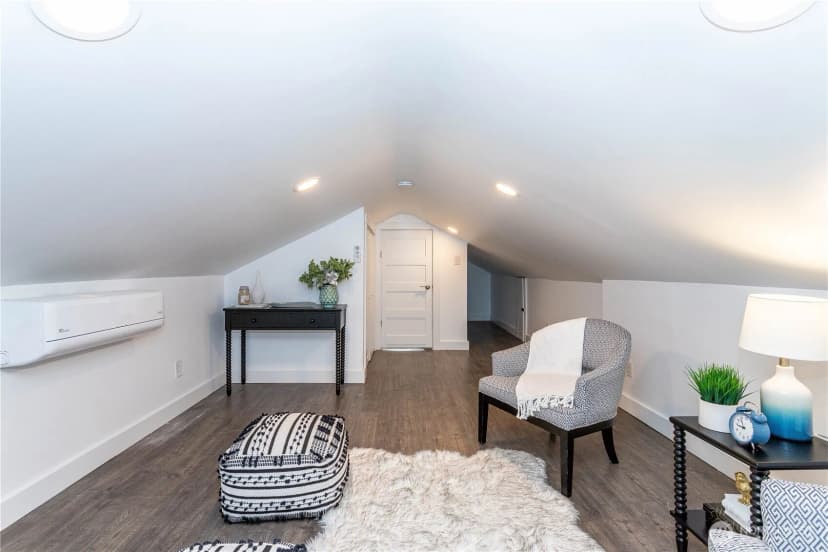 Property photo for 12260 3rd Avenue Sw, Burien photo 15
