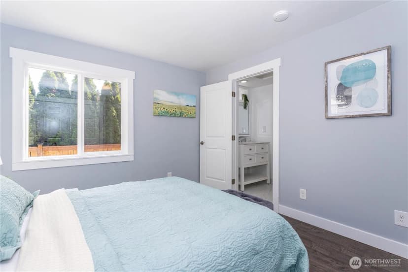Property photo for 12260 3rd Avenue Sw, Burien photo 11