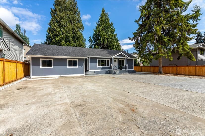 Property photo for 12260 3rd Avenue Sw, Burien photo 30