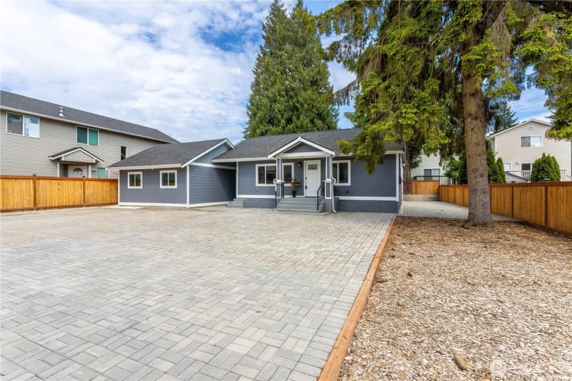 Property photo for 12260 3rd Avenue Sw, Burien photo 29