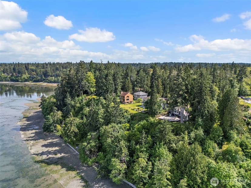 Property photo for 7544 Sandy Point Beach Road Ne, Olympia photo 5