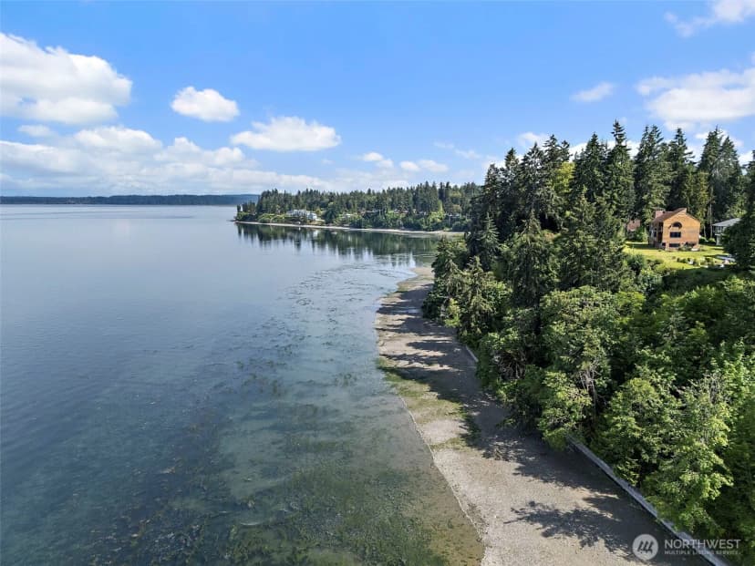 Property photo for 7544 Sandy Point Beach Road Ne, Olympia photo 30
