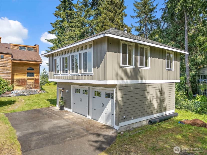 Property photo for 7544 Sandy Point Beach Road Ne, Olympia photo 7