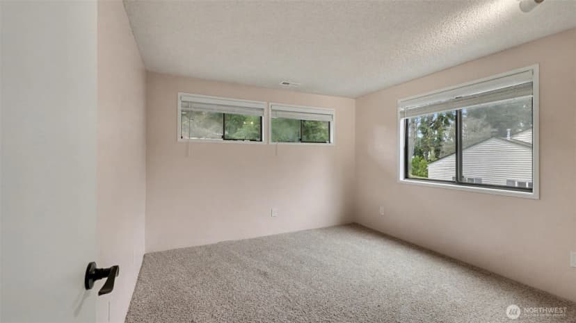 Property photo for 26118 147th Place Se, Kent photo 17