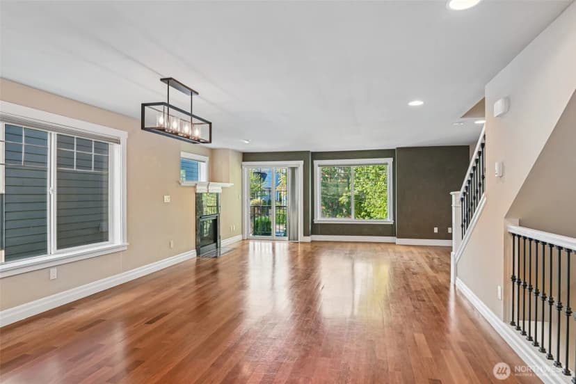 Property photo for 1137 26th Avenue, Seattle photo 6
