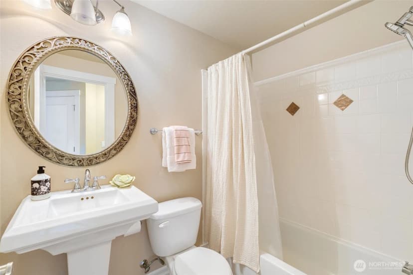 Property photo for 1137 26th Avenue, Seattle photo 36