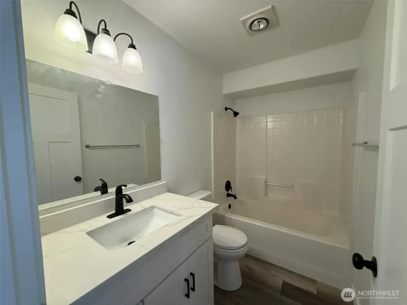 Property photo for 6414 Ne Fern Street, Suquamish photo 7