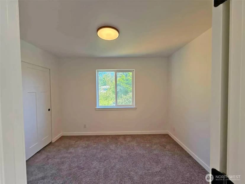 Property photo for 6414 Ne Fern Street, Suquamish photo 9
