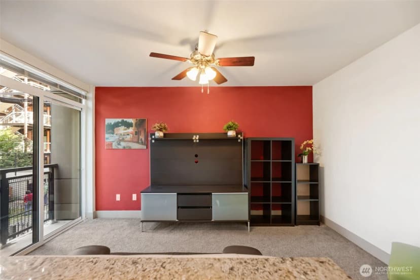 Property photo for 4547 8th Avenue Ne #203, Seattle photo 7