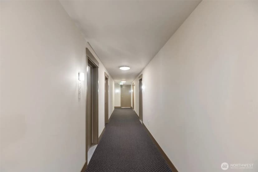 Property photo for 4547 8th Avenue Ne #203, Seattle photo 19