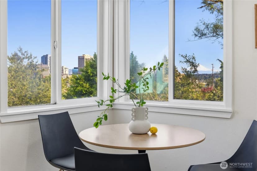 Property photo for 331 Ne 53rd Street, Seattle photo 15