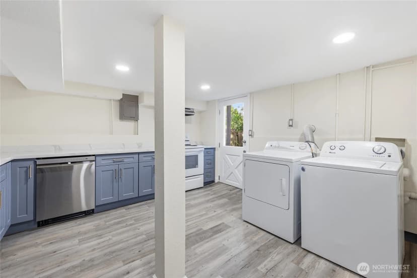Property photo for 331 Ne 53rd Street, Seattle photo 27