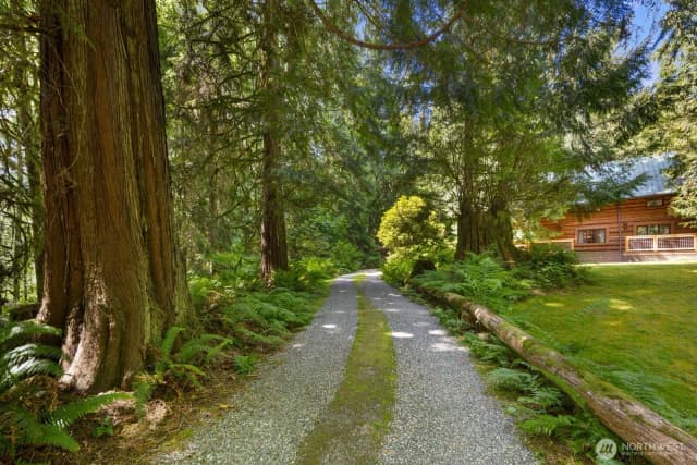 Property photo for 129 N Lake Roesiger Road, Snohomish photo 3
