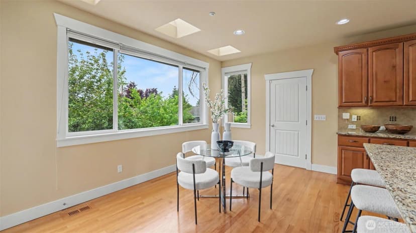 Property photo for 16906 46th Place S, Sea Tac photo 16