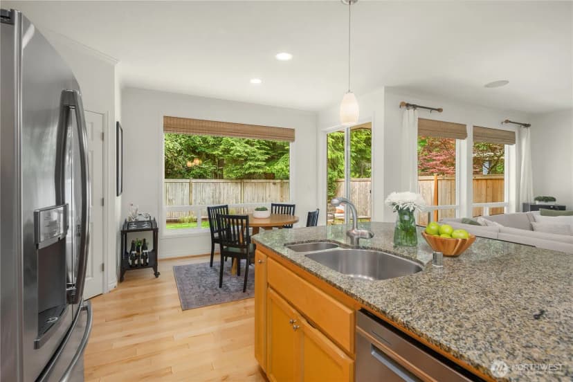 Property photo for 27422 Se 8th Place, Sammamish photo 16