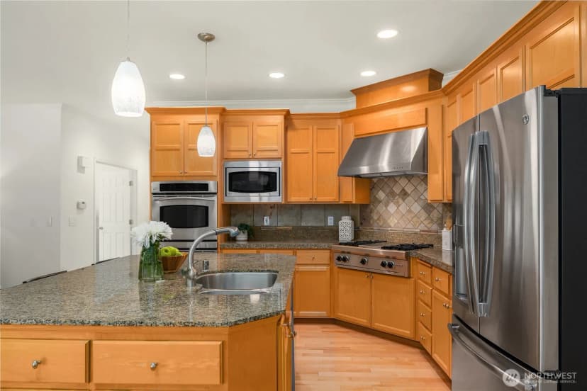 Property photo for 27422 Se 8th Place, Sammamish photo 17