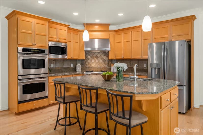 Property photo for 27422 Se 8th Place, Sammamish photo 13