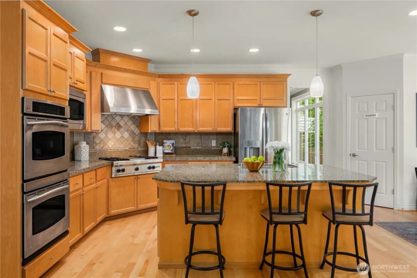 Property photo for 27422 Se 8th Place, Sammamish photo 14